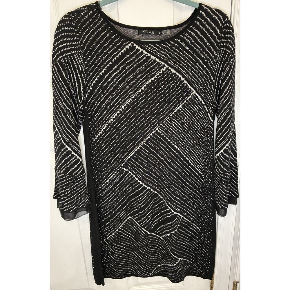 NIC+ZOE Black & White Printed Knit Dress - Petite Small - Bell Sleeves